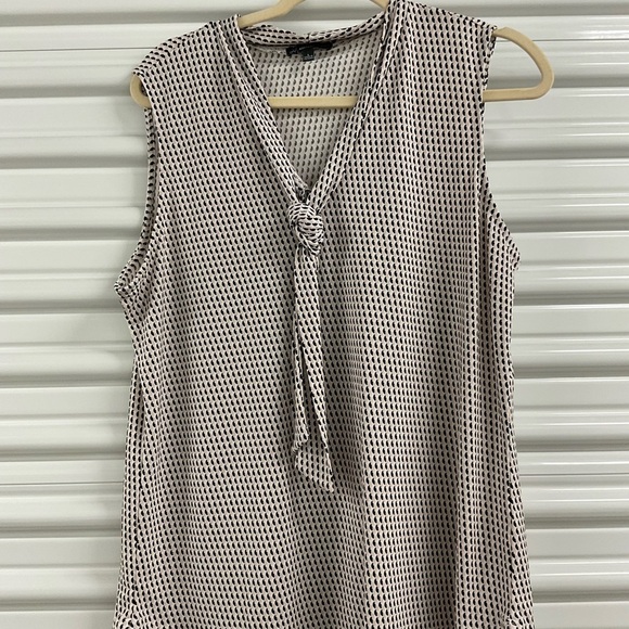 Adrianna Papell Brown and White Tie Front Blouse Size L - Picture 5 of 5